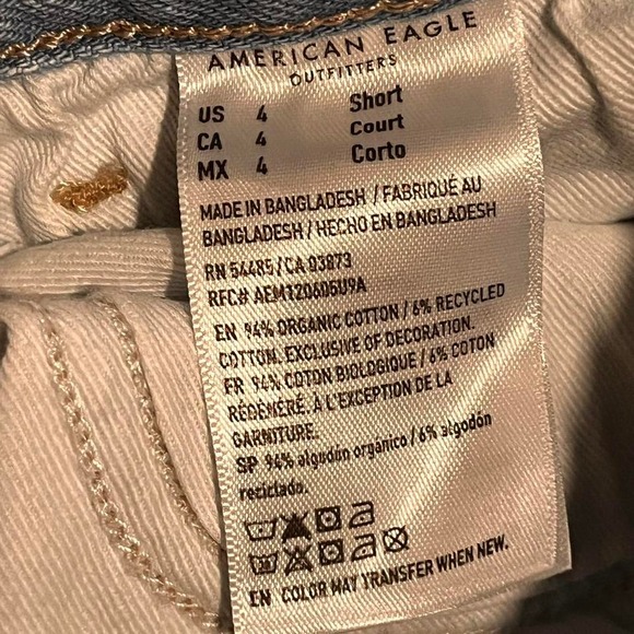 American Eagle Mom Jeans Size 4 Short Light Wash High Rise Distressed - Picture 2 of 5